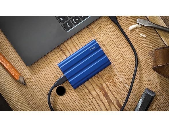 (NEW) Samsung T7 Shield 4TB Portable SSD - 1050MB/s