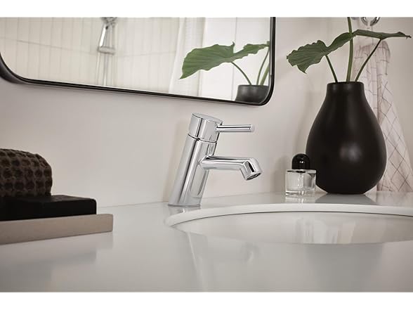 Precept Single Hole Faucet