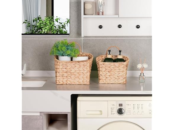 Set of 2 Hanging Basket, Wicker Wall