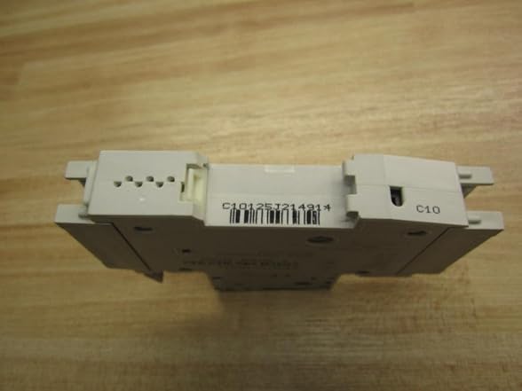 Siemens 5SJ4110-7HG41 120/240V 10 Amp 1