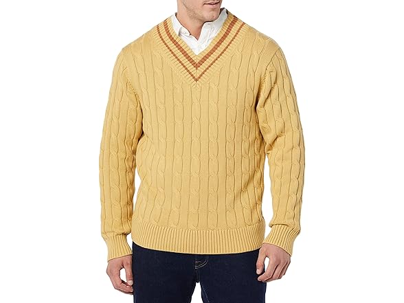 Amazon Essentials Cable V-Neck Sweater