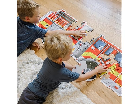 MELISSA & DOUG FLOOR PUZZLE GIANT FIRE TRUCK