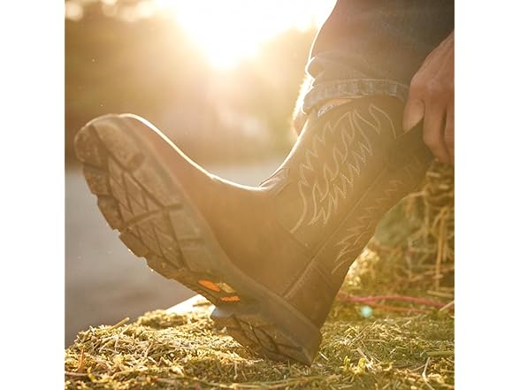 Ariat Men's Groundbreaker Wide Square Toe Work Boots