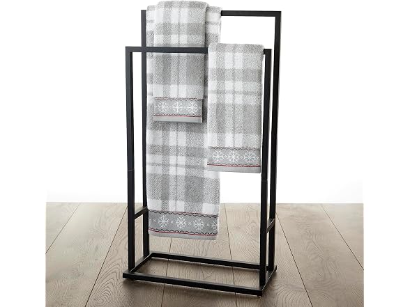 SKL Home Christmas/Winter Whistler Plaid Bath Towel