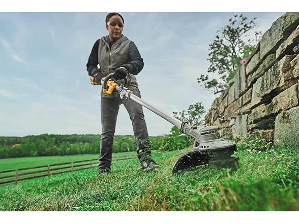 Dewalt DCST922B 20V MAX 14in Folding String Trimmer - Gallery 6