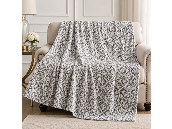 50 x 60 Gray Geometric Blanket