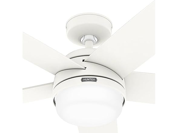 52" Hunter Fan w/Light & Remote - White