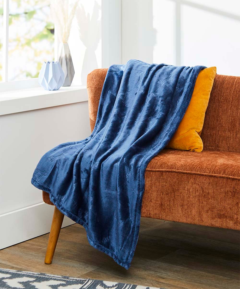 Eiffel Tower Embossed Throw - Gallery 8