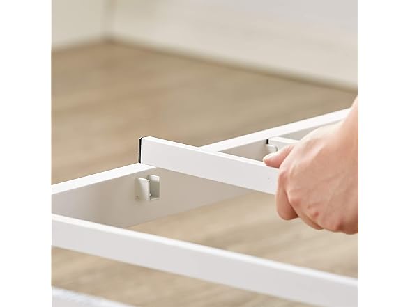 ZINUS Florence Metal Platform Bed Frame, King