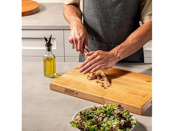 John Boos R-Board Series Rectangular Wooden Maple Cutting Board 18”x12” – 1.5” Thick, 10-lb Reversible Butcher Block with Edge-Grain & Finger Grips – Made in the USA (Open Box)