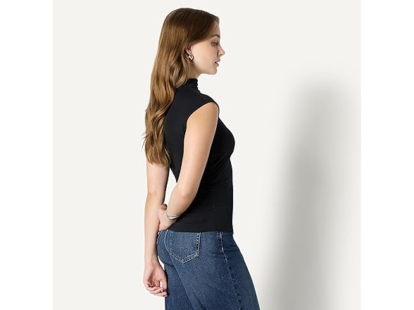 Women's Slim-Fit Sleeveless High-Neck Top