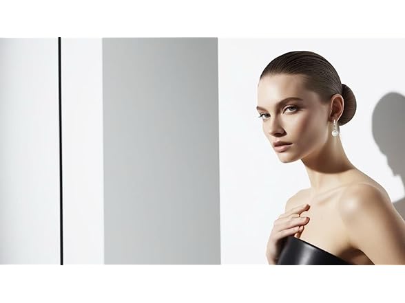 Evabliss Pearl Drop Earrings