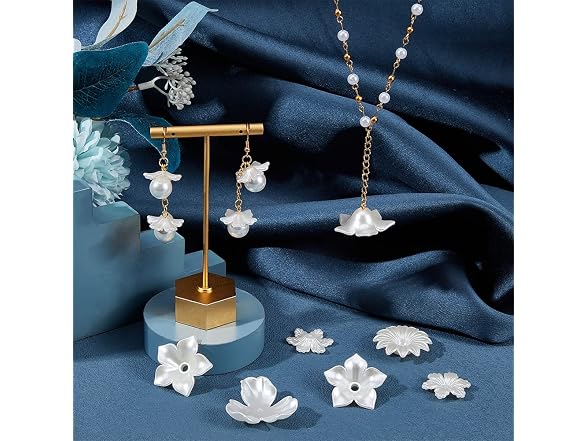 NBEADS 120 Pcs ABS Plastic Imitation Pearl Flower Beads
