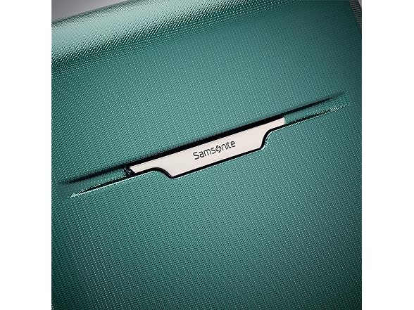 Samsonite Winfield 3 DLX Hardside 28" Luggage