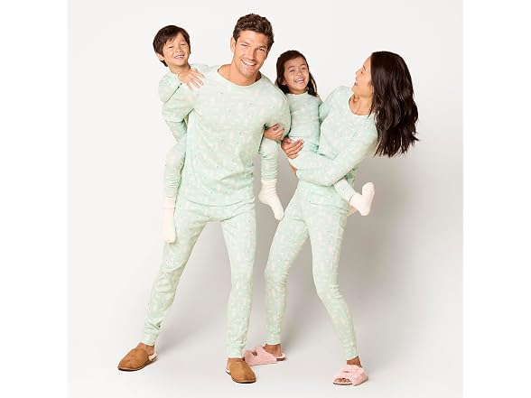 Amazon Essentials Men's Knit Pajama Set