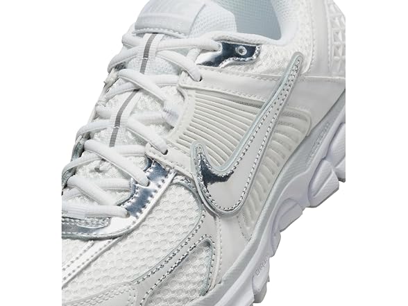 Nike W ZOOM VOMERO 5 WHITE/METALLIC SILVER
