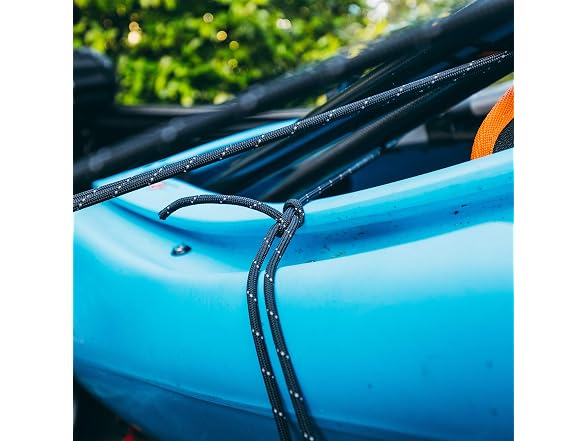 GEAR AID 1100 Paracord and Carabiner