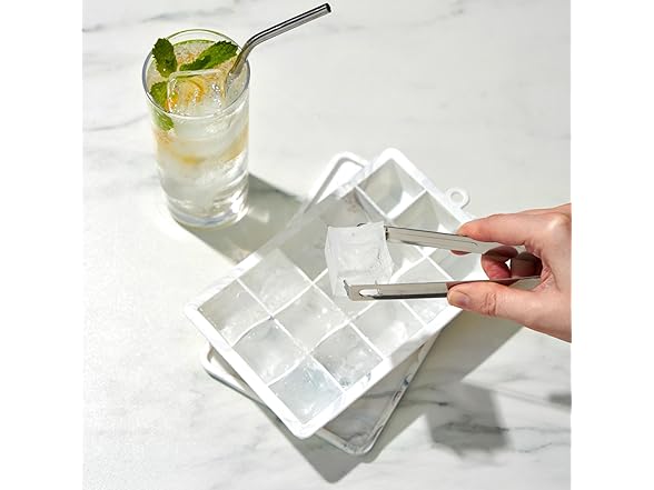 Host Ice Cube Tray with Lid, Makes 15 1.25" Cubes