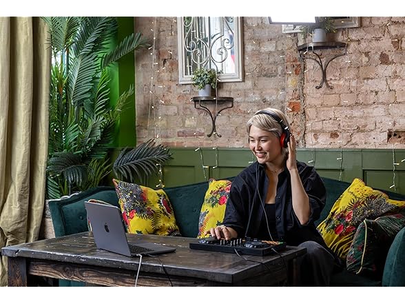  AlphaTheta/Pioneer DJ DDJ-FLX2 Beginner