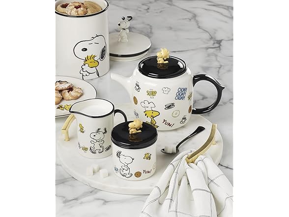 Lenox Chef Snoopy Teapot 40oz