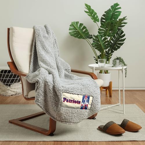 FOCO NFL Retro Style Cloud Sherpa Throw Blanket