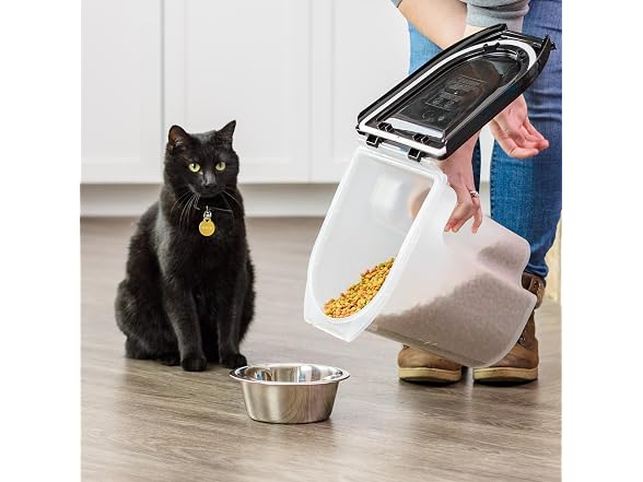 IRIS USA Dog Food Storage Container, Up to 6