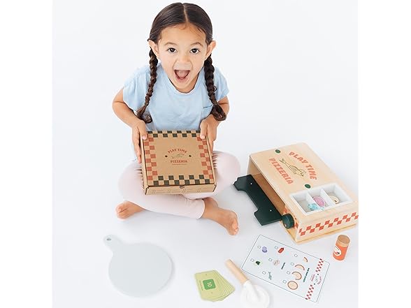 Pearhead Wooden Pizzeria Montessori Set, 38-Piece