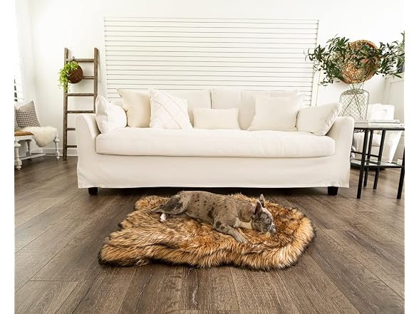 Paw Brands PupRug Curve Luxury Faux Fur Orthopedic