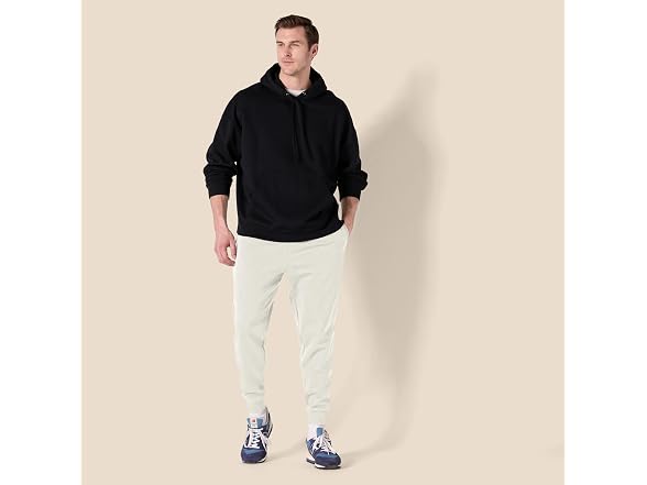 Amazon Essentials Men Relaxed Fleece Joggers