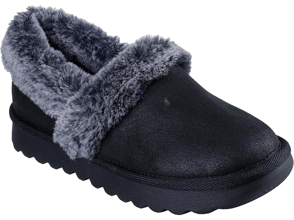 Skechers Women's Cozy UP slipper (9)