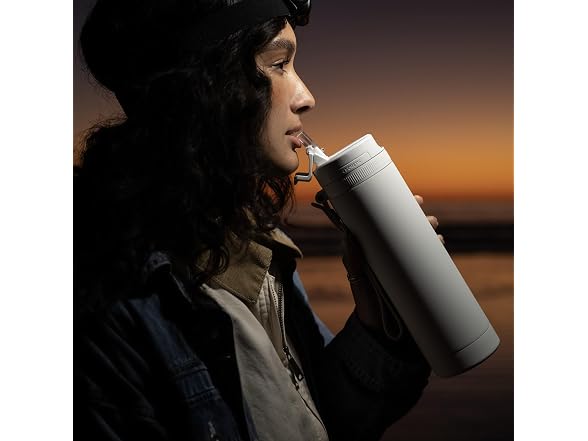 Dometic 22 oz Insulated Sip Bottle, Frost