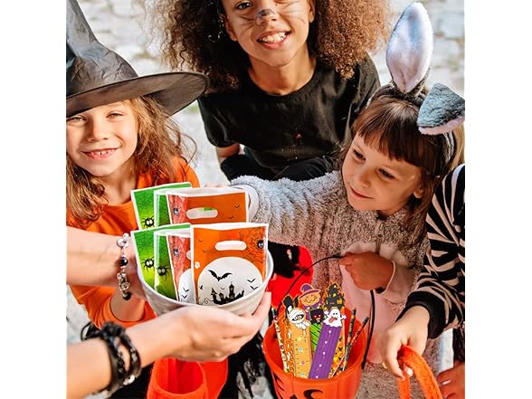Keenvark 168 PCS Halloween Party Favors