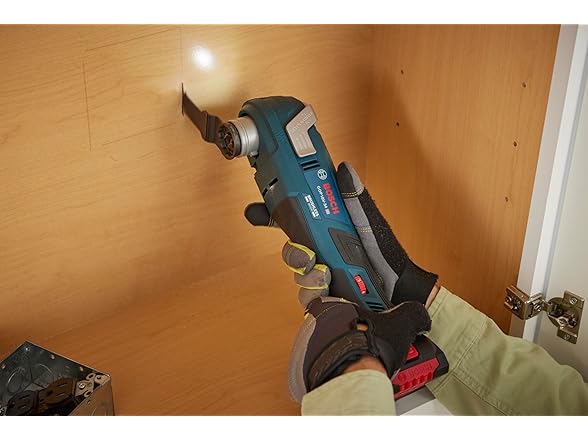 BOSCH GOP18V-34B14 18V Brushless Multi-Tool Kit