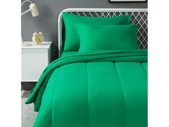 Amazon Basics 5Pc Kids Bedding Set, Twin