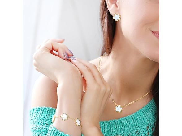 Myrnaist Clover Bracelet 3pcs