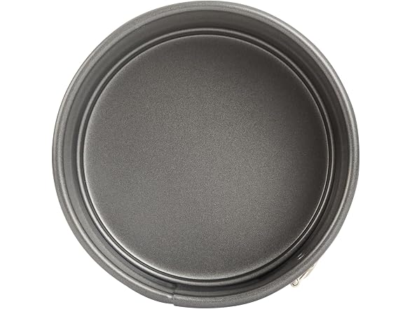 Restaurantware Round Steel Springfoam Cake Pan