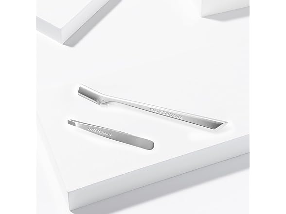 Tweezerman Eyebrow Razor and Mini Tweezer Set