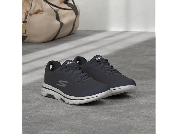 Skechers Men's Gowalk 5 Qualify Shoes (12)