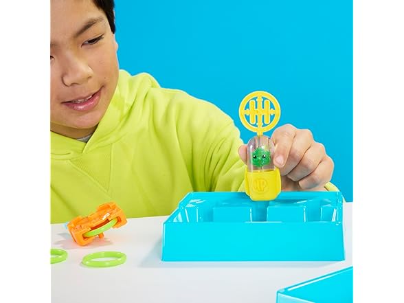 Hasbro Hydro Pods Crab Aqua Armor Toys