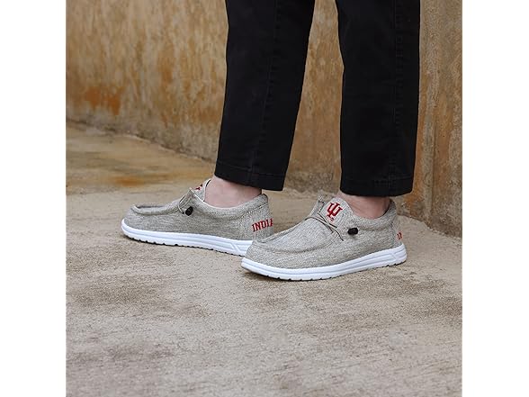 VOLUNTEERS Team Logo Loafers (7-8)