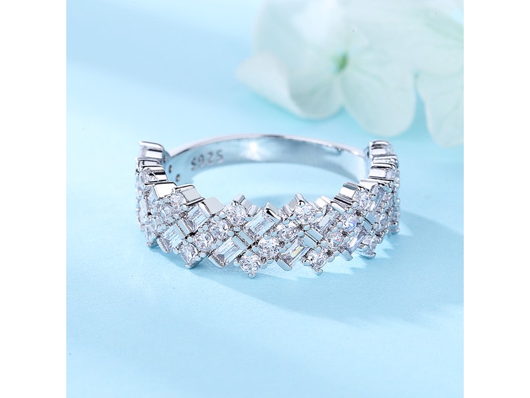 AAA IGT-DAAS-DRS5938-6 6 Multi Cut Crystal Ring