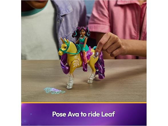 Unicorn Academy Ava & Plant Magic Leaf