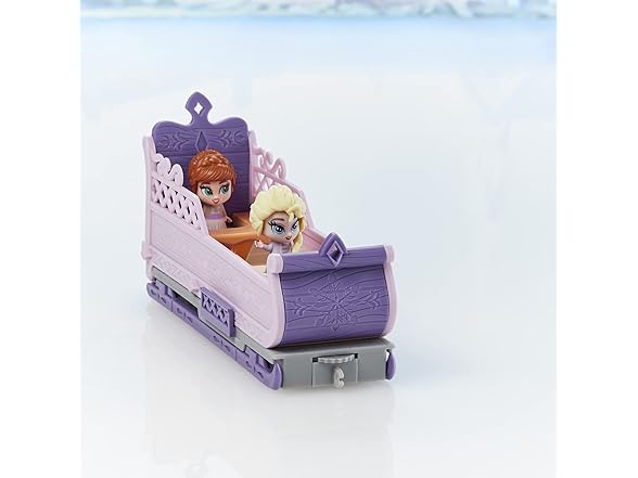 Disney Frozen Twirlabouts Picnic Playset