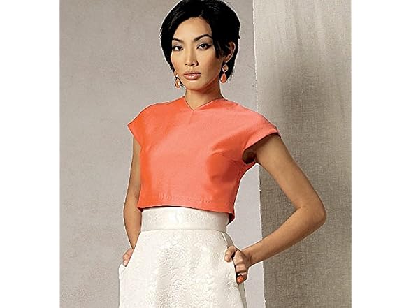 Vogue Patterns V1486 Misses' Crop Top &