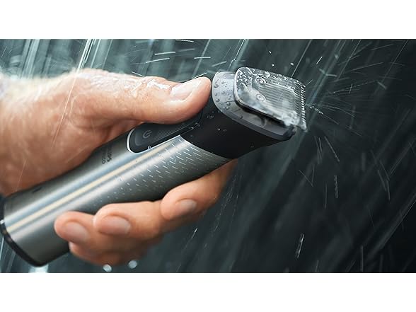 Philips Norelco Multigroom Series 9000