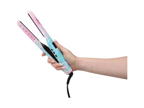 Aria Beauty The Twist Flat Iron