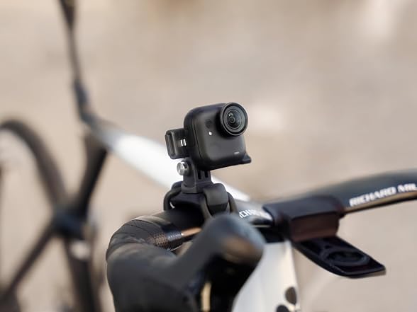 Insta360 GO Ultra Premium Cycling