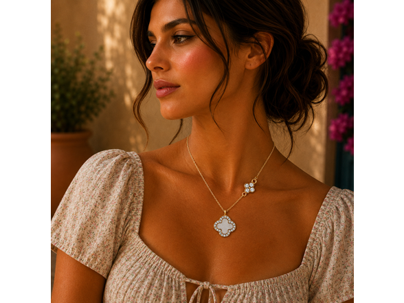 Clover Pendant with Secondary CZ Charm