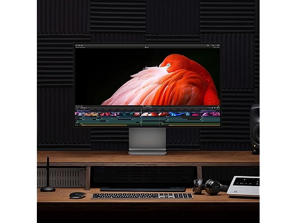 Apple 32" Pro Display XDR (Your Choice)