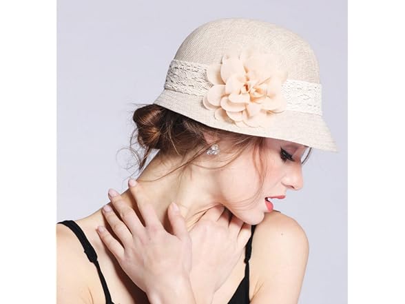 Epoch Women (OS) Gatsby Linen Cloche Hat Band Red
